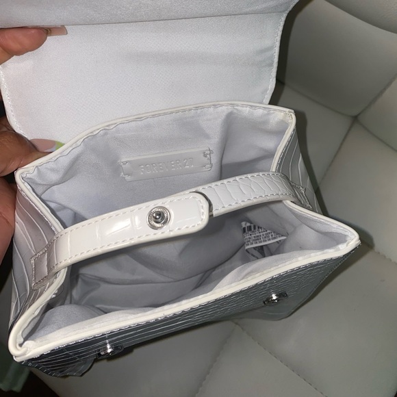 Book bag purse - Picture 3 of 3